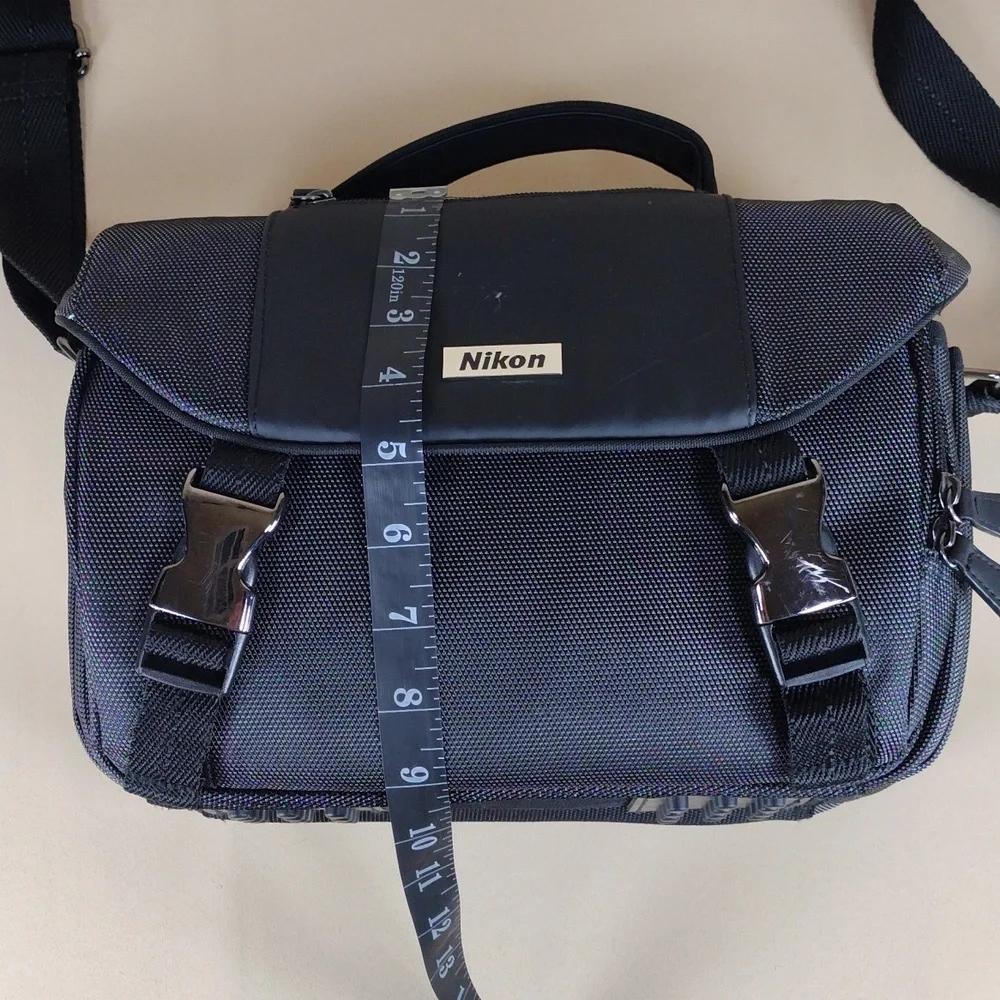 Nikon Black Utility Digital DSLR Camera Outdoor Casual Crossbody Padded Bag